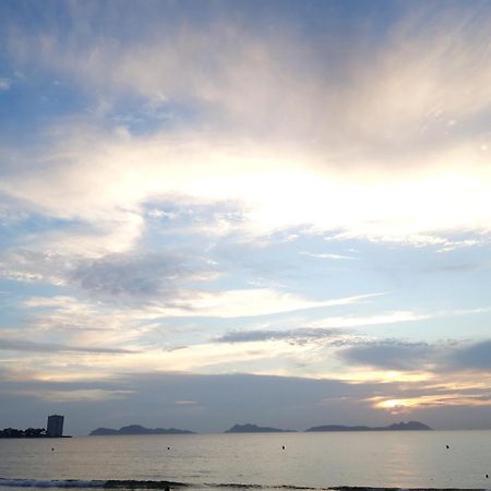 Atico En La Playa De Samil Vigo Exterior foto