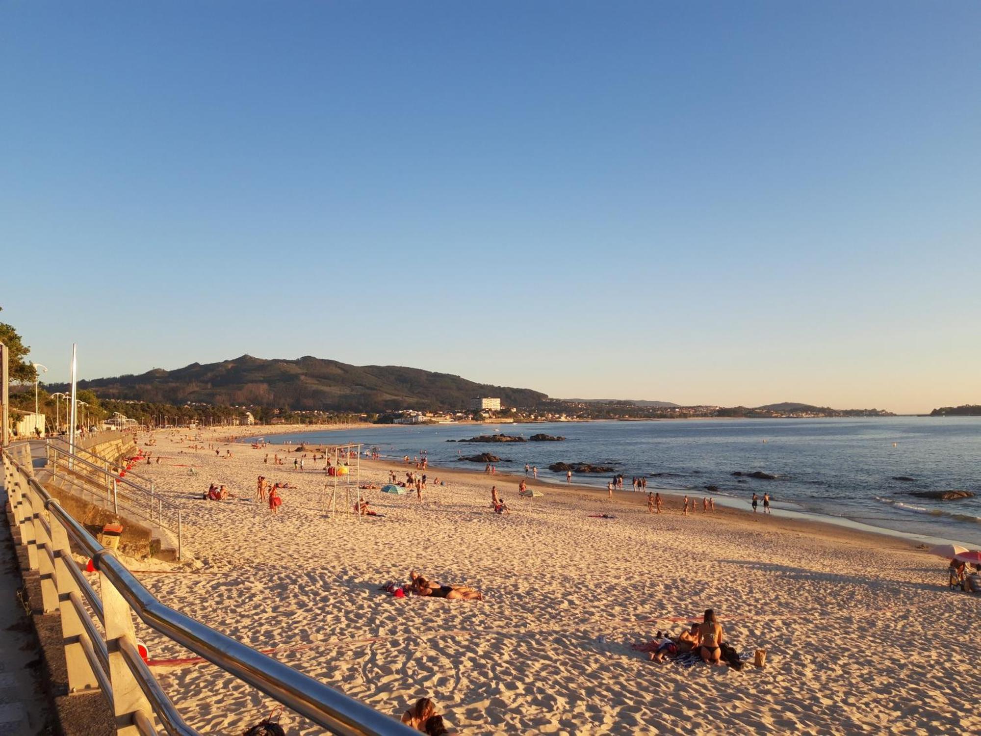 Atico En La Playa De Samil Vigo Exterior foto